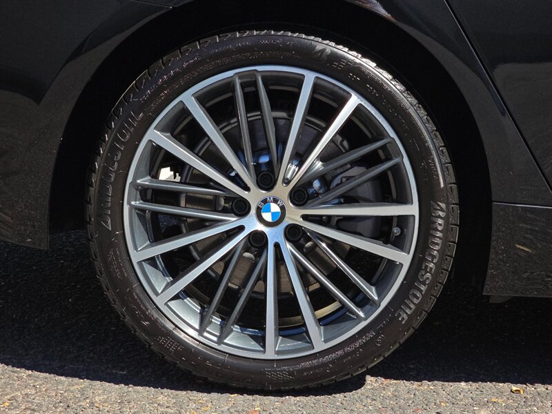 Used 2021 BMW 530e w/ Parking Assistance Package RWD image 41
