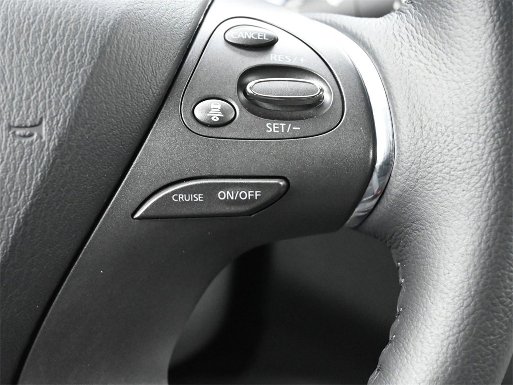 Used 2024 Nissan Murano SL image 9