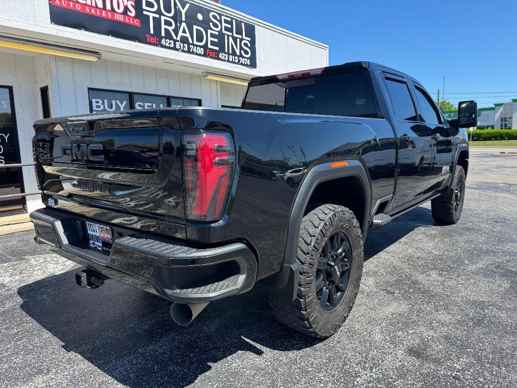 Used 2024 GMC Sierra 2500 AT4 w/ AT4 Premium Plus Package AWD/4WD image 8