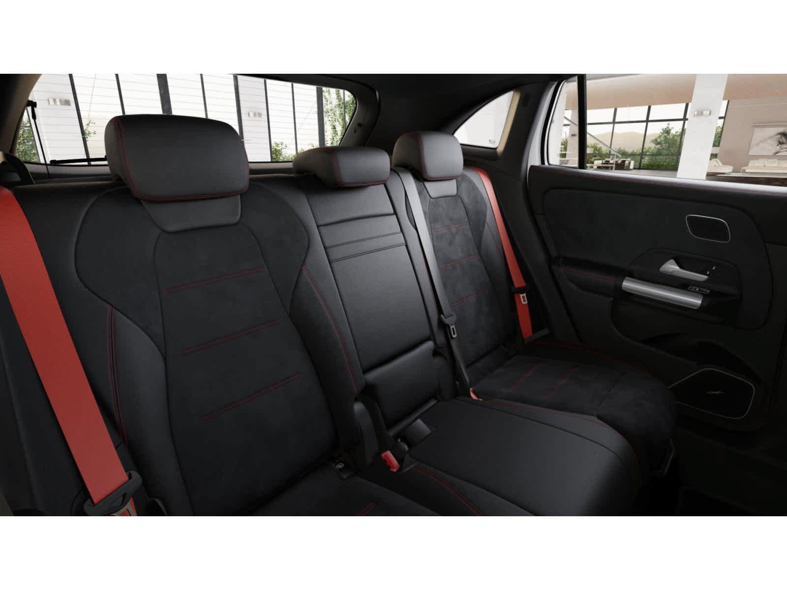 New 2026 Mercedes-Benz GLA 35 AMG 4MATIC image 4