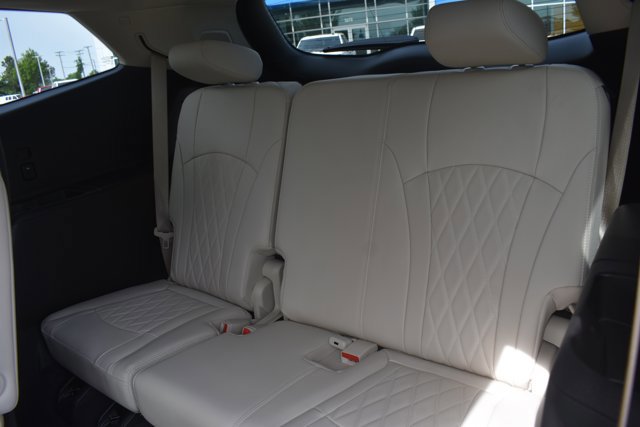 Used 2023 Buick Enclave Avenir w/ Avenir Technology Package FWD image 18