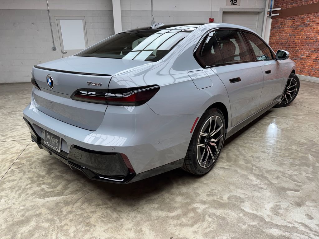 New 2026 BMW 740i xDrive AWD/4WD image 5