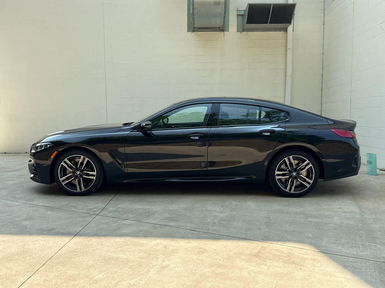 Used 2026 BMW 840i xDrive w/ M Sport Professional Package image 5