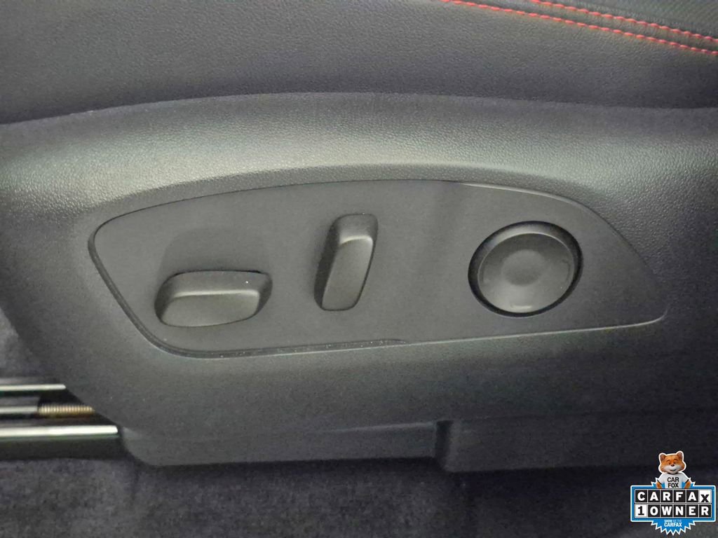 Used 2024 Chevrolet Traverse RS w/ LPO, Floor Liner Package FWD image 15