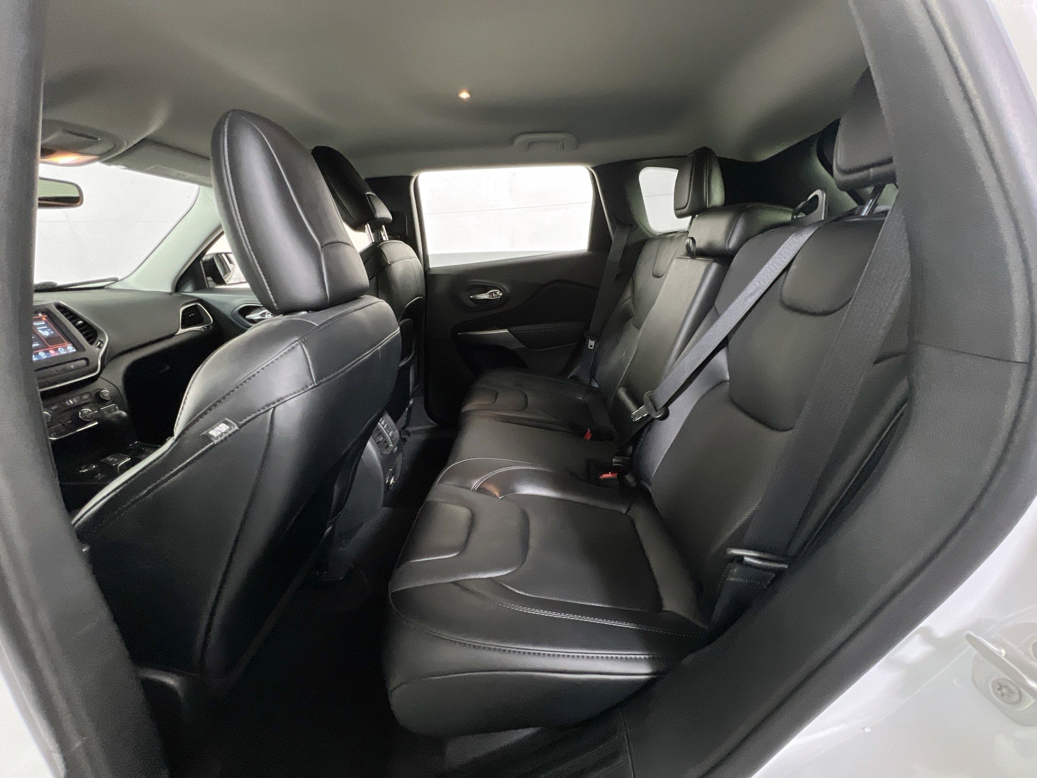 Used 2022 Jeep Cherokee Latitude Lux AWD/4WD image 23