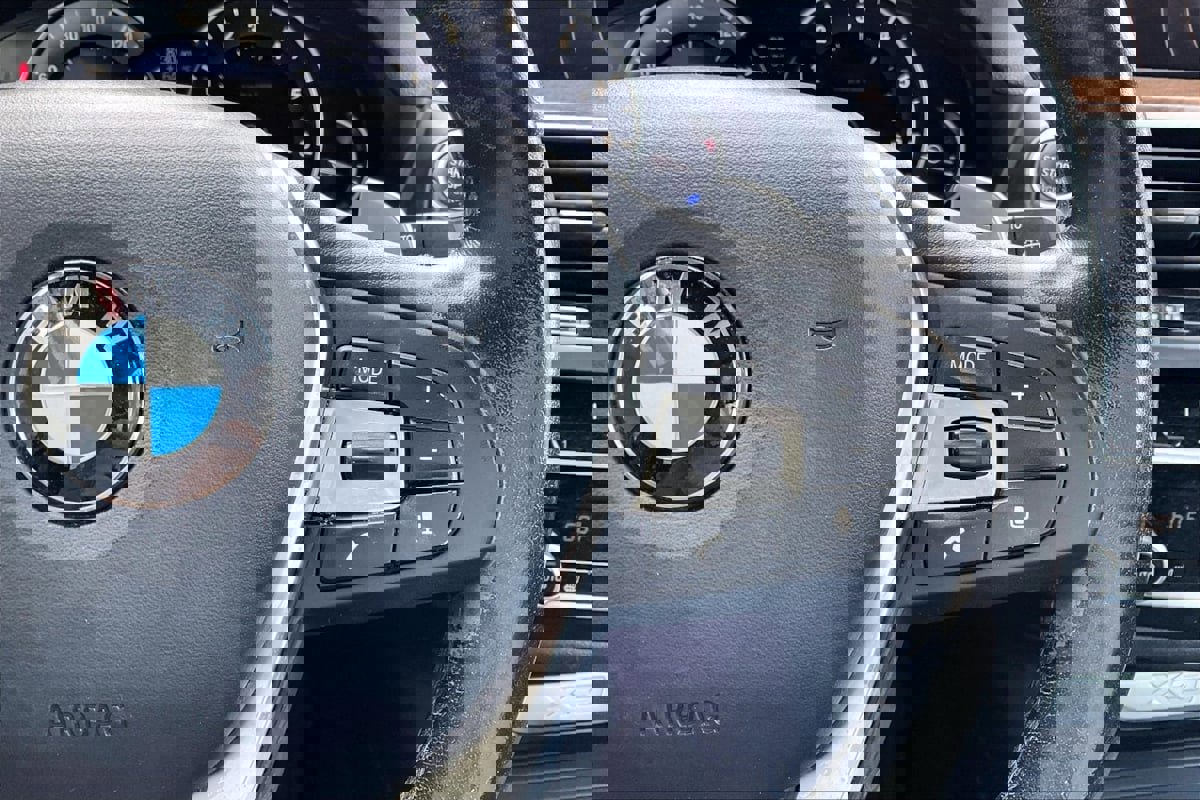 Used 2019 BMW X3 xDrive30i w/ Driving Assistance Package image 19