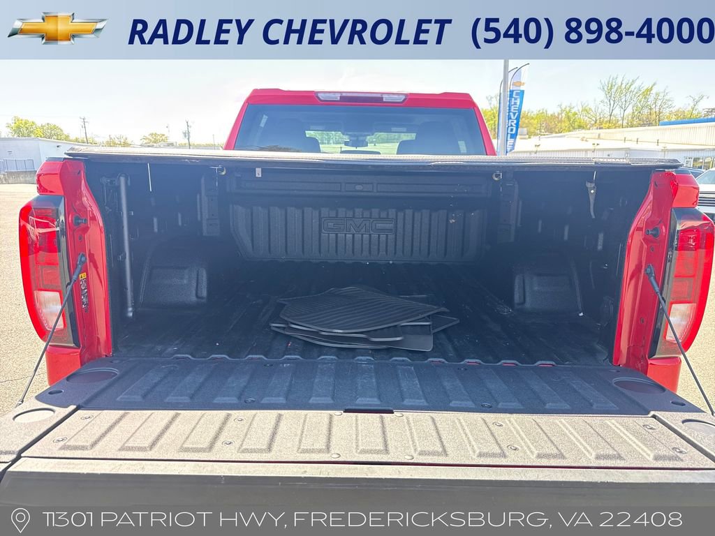 Certified 2025 GMC Sierra 1500 Elevation w/ LPO, Elevation Black Package AWD/4WD image 15