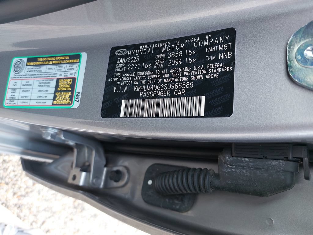 Certified 2025 Hyundai Elantra Sport FWD image 37