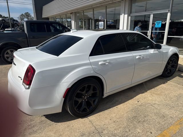 Used 2022 Chrysler 300 S image 4