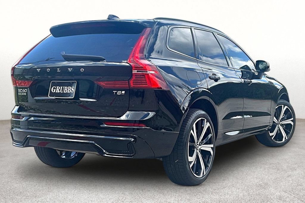 Used 2025 Volvo XC60 T8 Ultra w/ Protection Package Premier AWD/4WD image 2