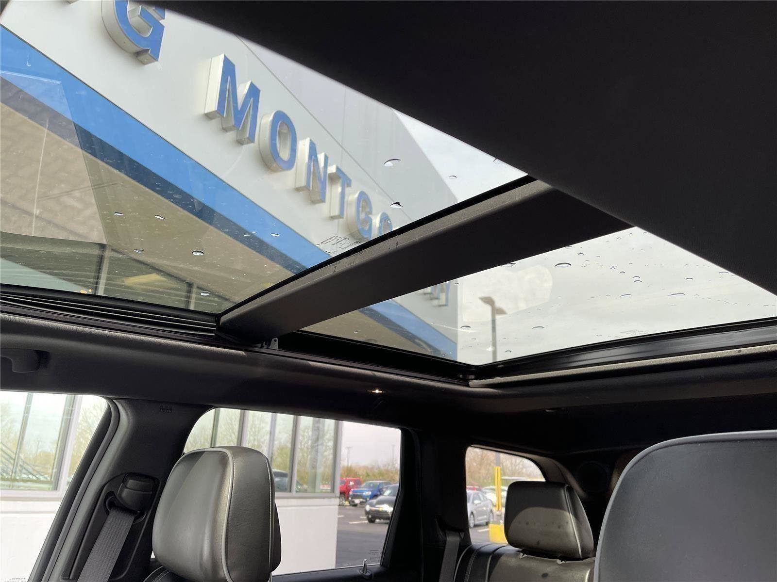 Used 2019 Jeep Grand Cherokee Overland AWD/4WD image 25