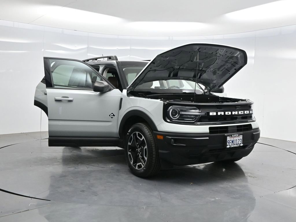 Used 2022 Ford Bronco Sport Outer Banks w/ Tech Package AWD/4WD image 47