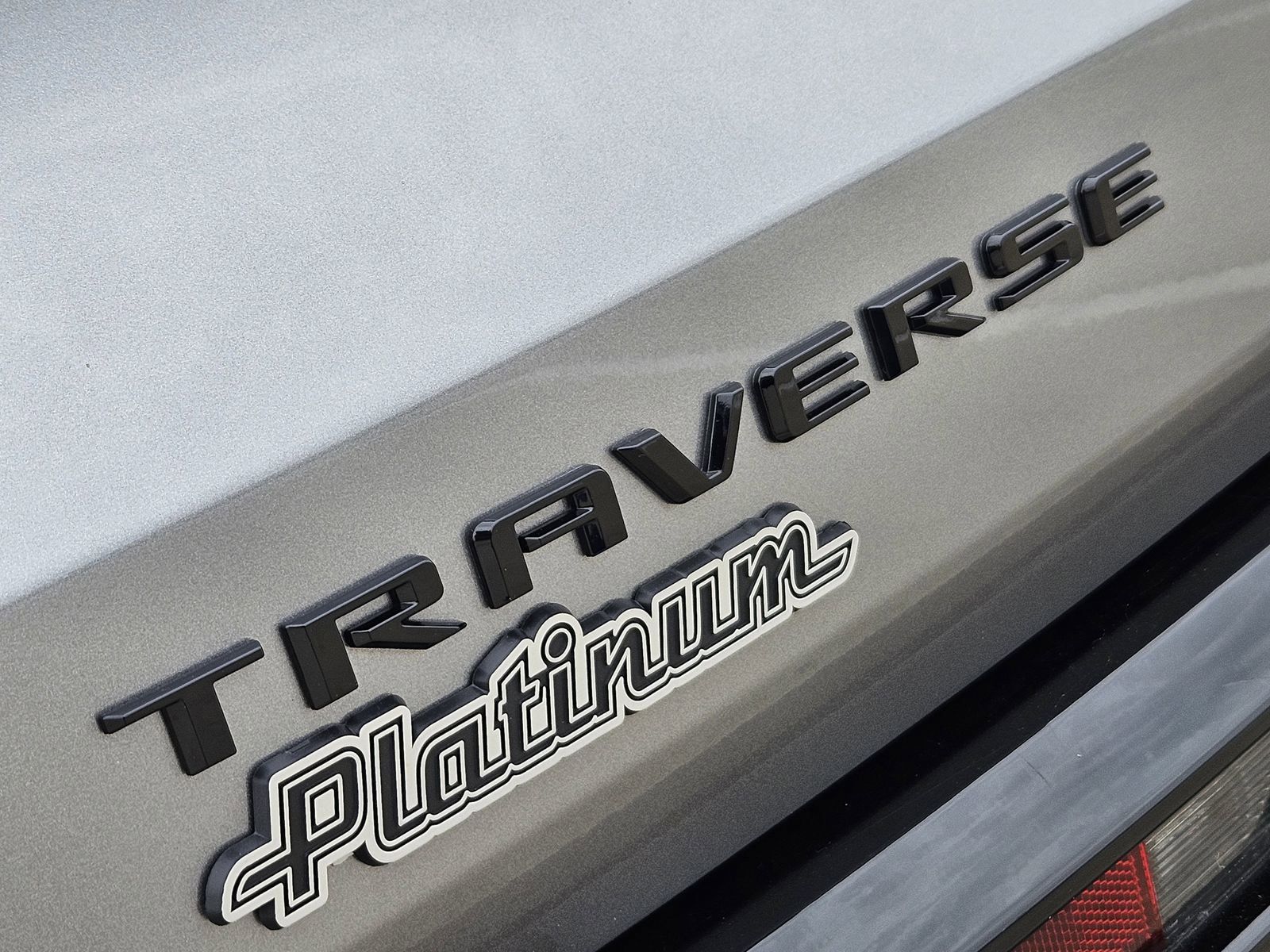 Certified 2024 Chevrolet Traverse RS image 16