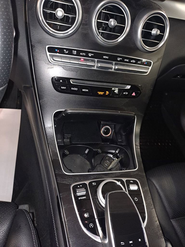 Used 2017 Mercedes-Benz GLC 300 4MATIC Coupe image 18