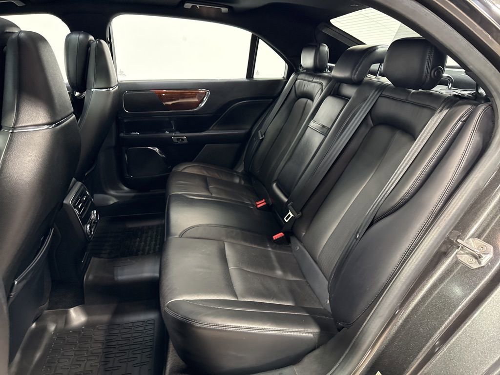 Used 2017 Lincoln Continental Reserve AWD/4WD image 37