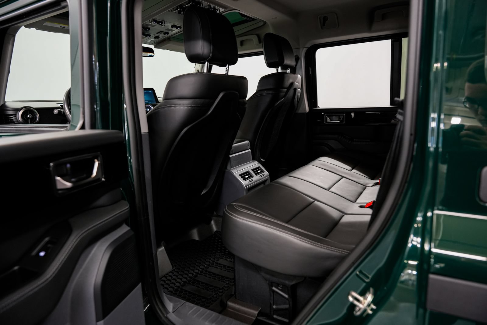Used 2024 INEOS Grenadier AWD/4WD image 34