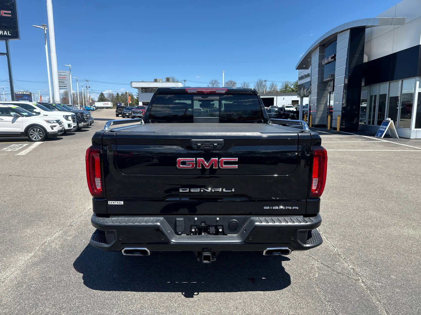 Certified 2024 GMC Sierra 1500 Denali w/ Denali Reserve Package AWD/4WD image 4