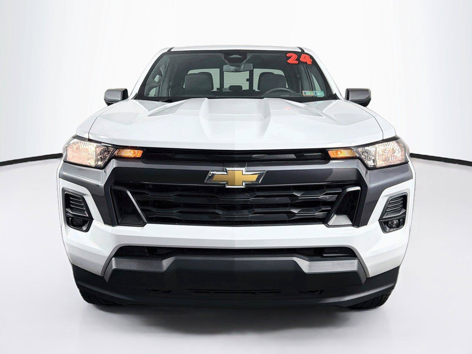 Used 2024 Chevrolet Colorado LT w/ LT Convenience Package AWD/4WD image 6