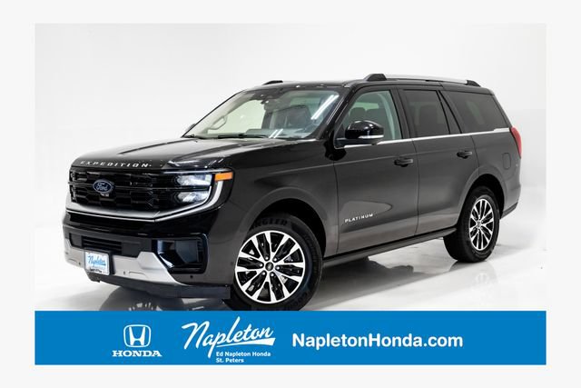 Used 2025 Ford Expedition Platinum AWD/4WD image 1