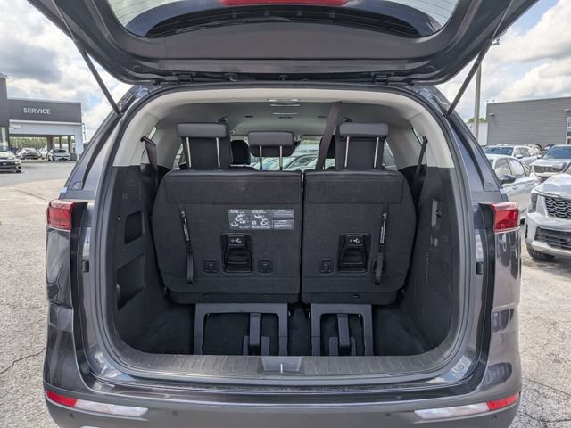 Used 2024 Kia Carnival LX FWD image 12