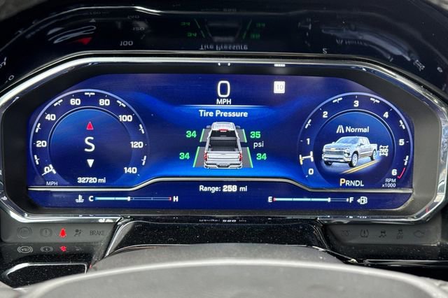 Used 2025 Chevrolet Silverado 1500 LT image 37