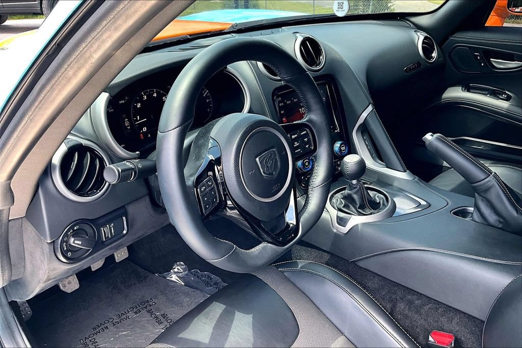 Used 2015 Dodge Viper SRT-10 RWD image 18