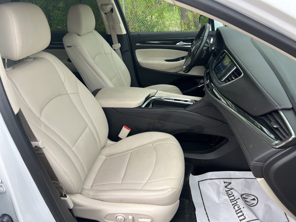 Used 2023 Buick Enclave Essence AWD/4WD image 40