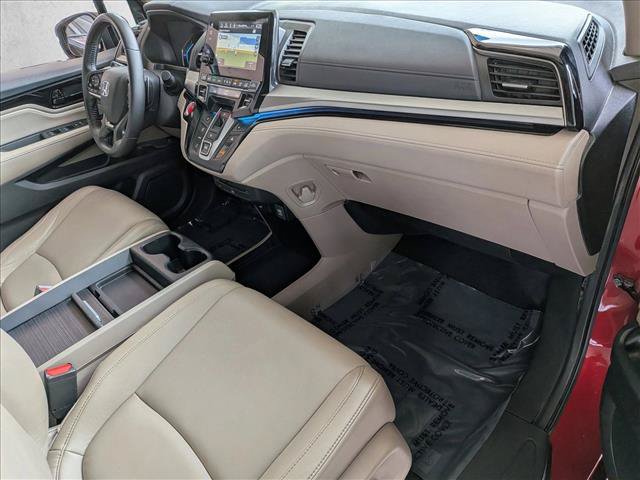 Certified 2022 Honda Odyssey Touring image 24