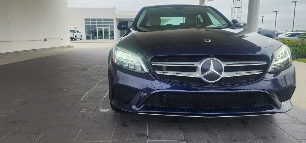 Used 2021 Mercedes-Benz C 300 Sedan image 3