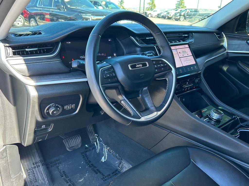 Used 2023 Jeep Grand Cherokee Limited w/ Trailer Tow Prep Group (B) image 7