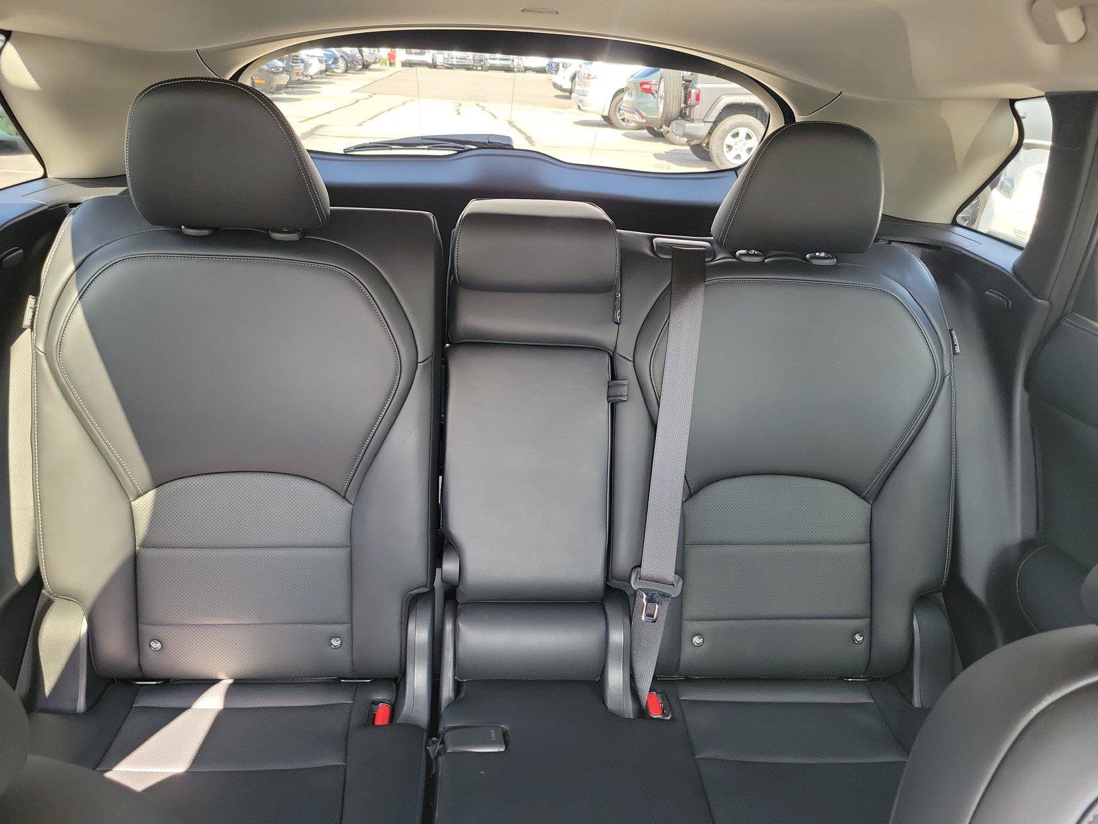 Used 2021 INFINITI QX50 Essential w/ Convenience Package FWD image 12