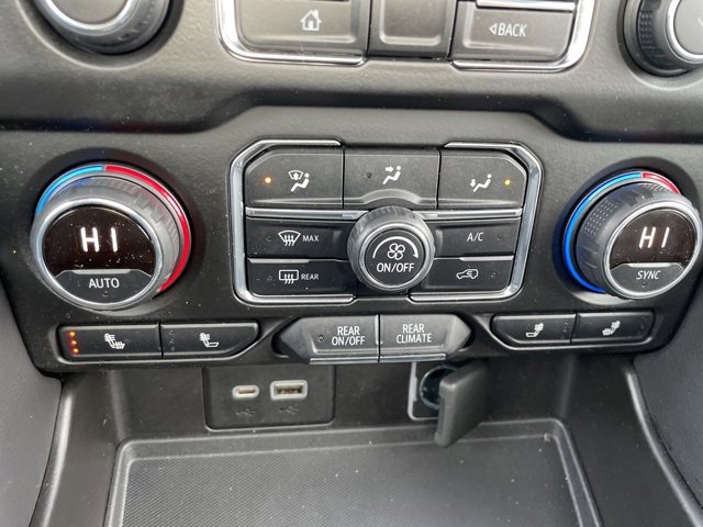 Used 2021 Chevrolet Tahoe Z71 image 29