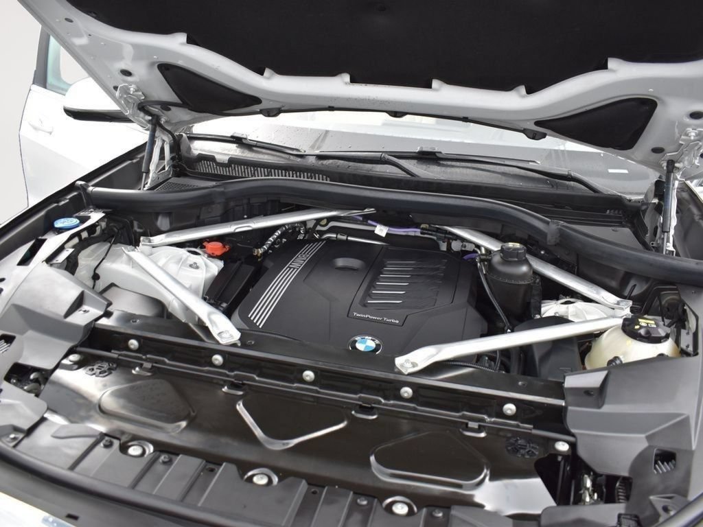 Used 2022 BMW X5 sDrive40i w/ Premium Package RWD image 32
