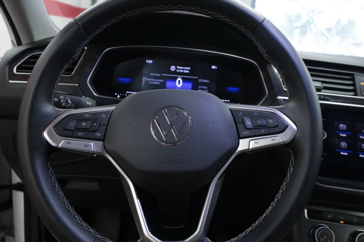 Used 2024 Volkswagen Tiguan S w/ MDO Package, Three-Row FWD image 15