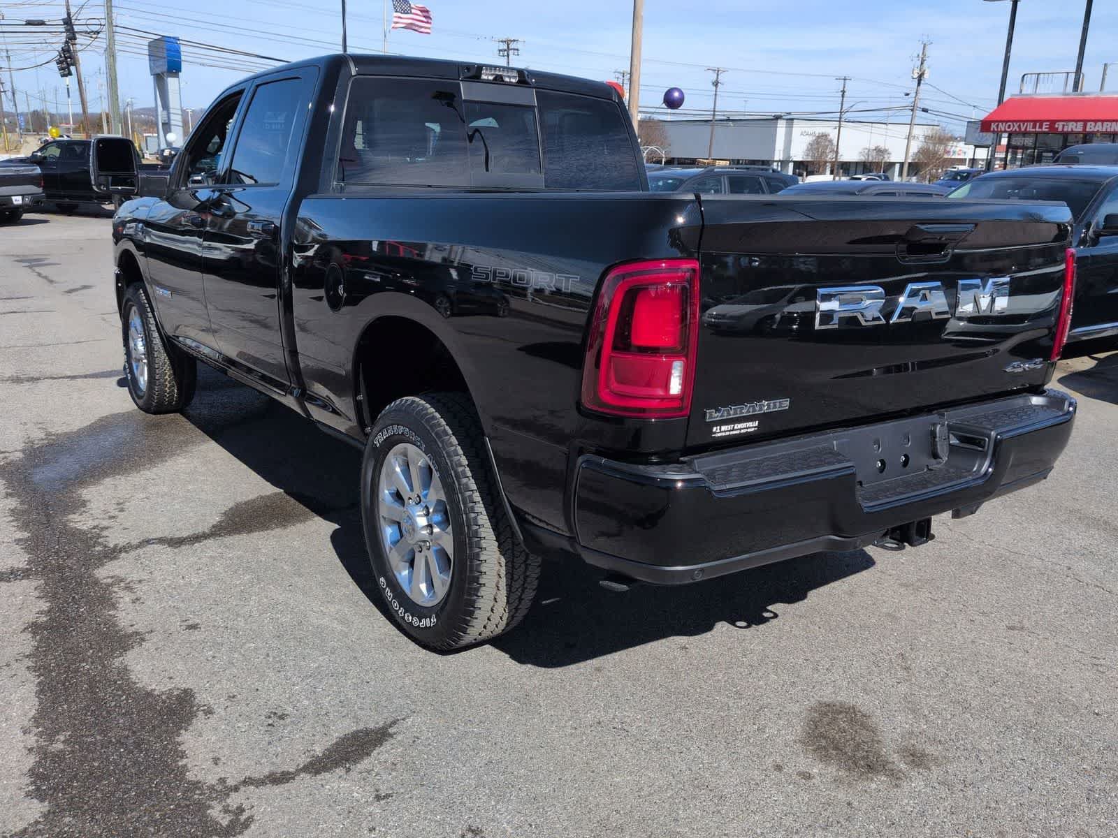 New 2026 RAM 2500 Laramie w/ Sport Appearance Package AWD/4WD image 6