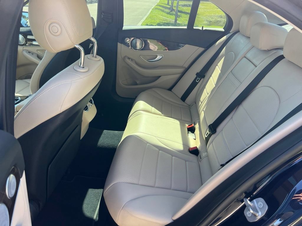 Used 2021 Mercedes-Benz C 300 Sedan image 23
