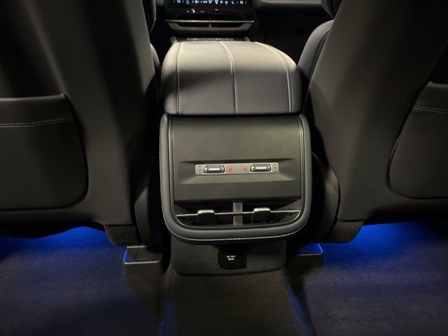 Used 2024 Lincoln Nautilus Reserve w/ Equipment Group 203A image 27