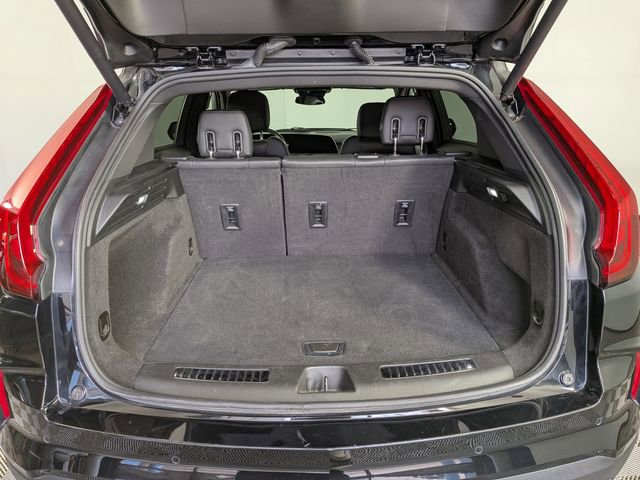 Certified 2025 Cadillac XT4 Premium Luxury FWD image 9
