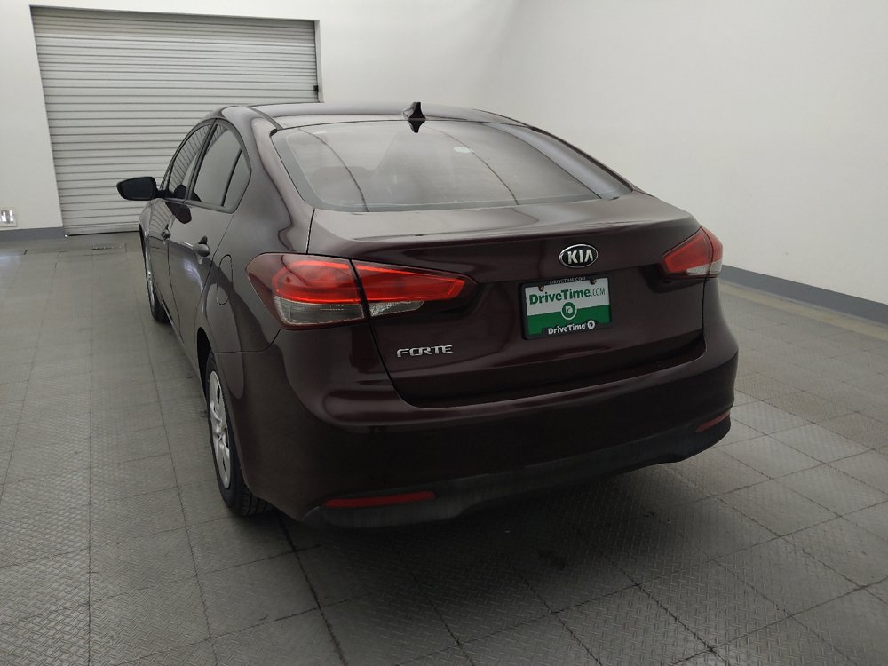 Used 2017 Kia Forte LX FWD image 6