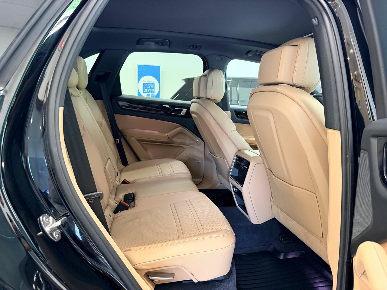 Used 2019 Porsche Cayenne AWD/4WD image 31