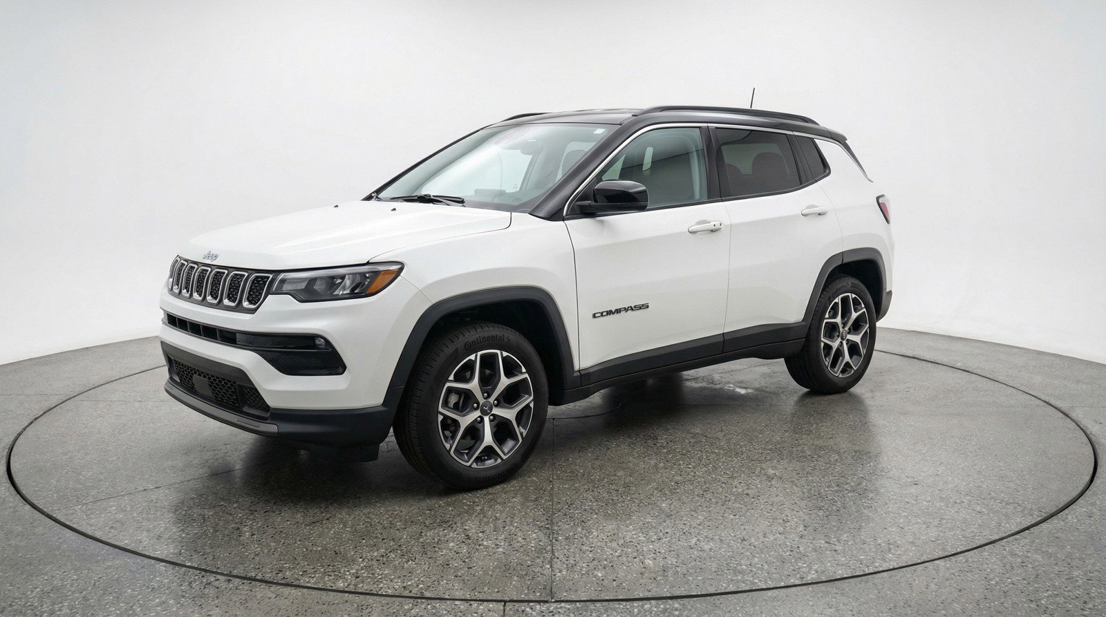 Used 2025 Jeep Compass Limited image 3