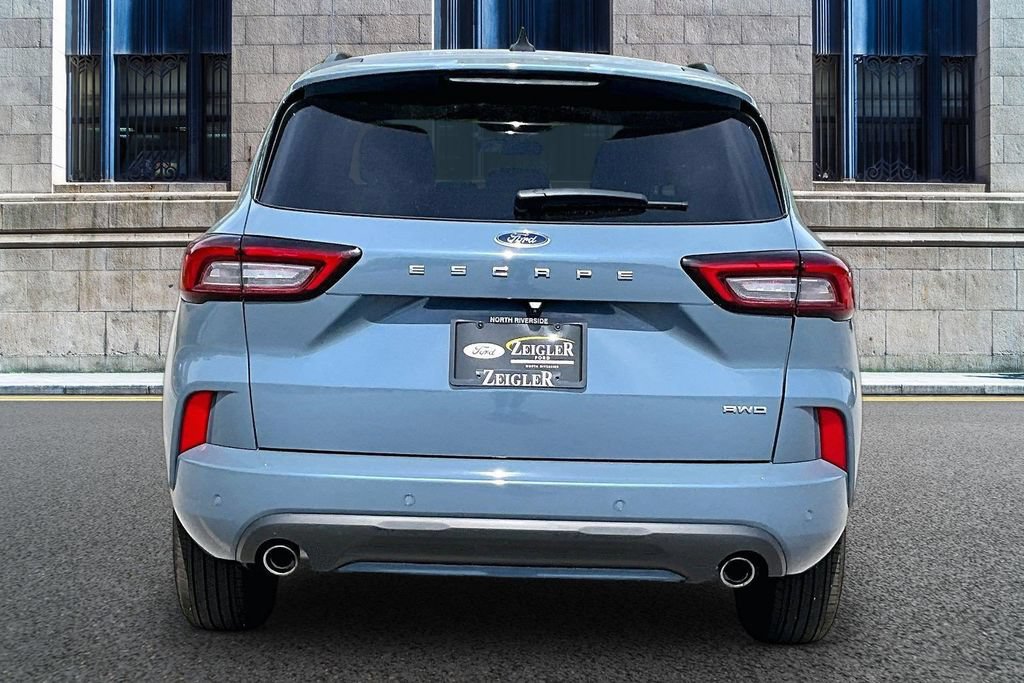 Certified 2024 Ford Escape ST-Line w/ Tech Pack #1 AWD/4WD image 4