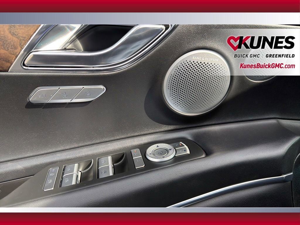 Used 2025 Genesis GV80 2.5T Prestige image 27