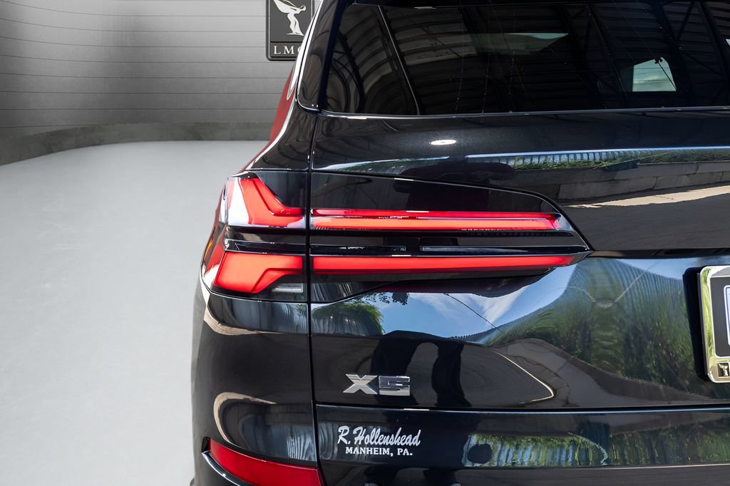 Used 2025 BMW X5 M60i w/ Executive Package AWD/4WD image 18