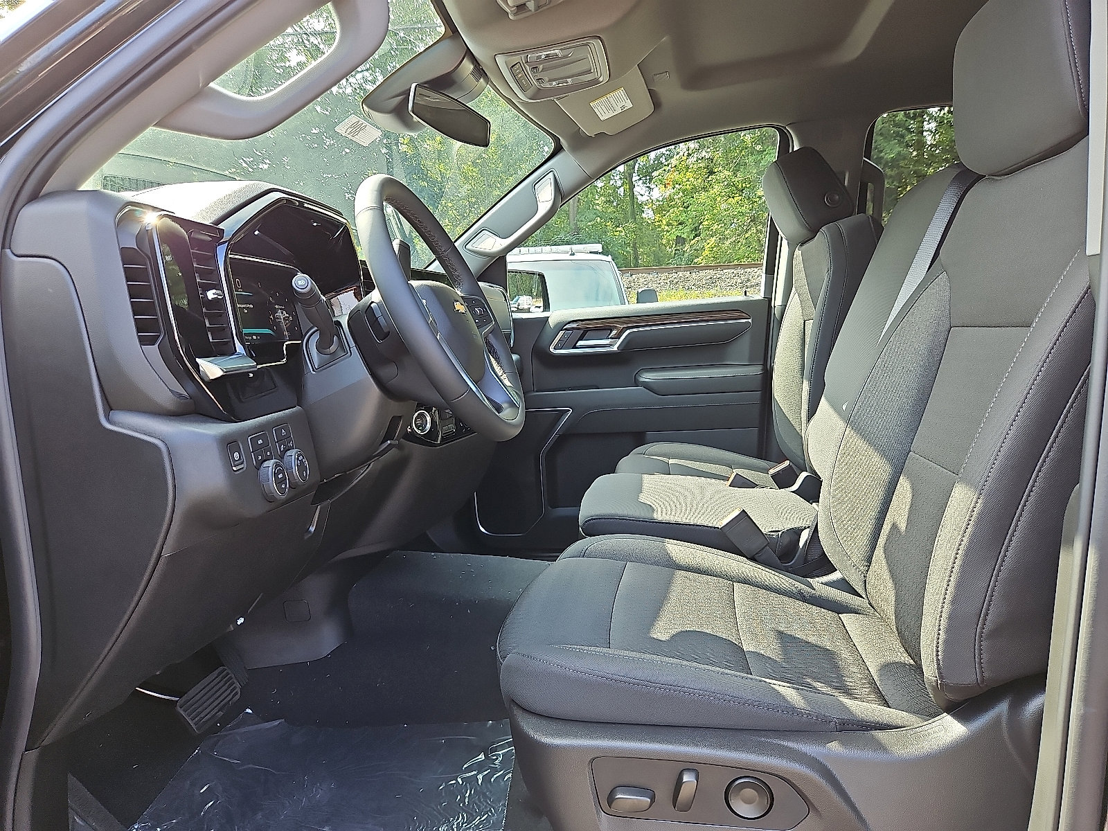 New 2026 Chevrolet Silverado 1500 LT image 6