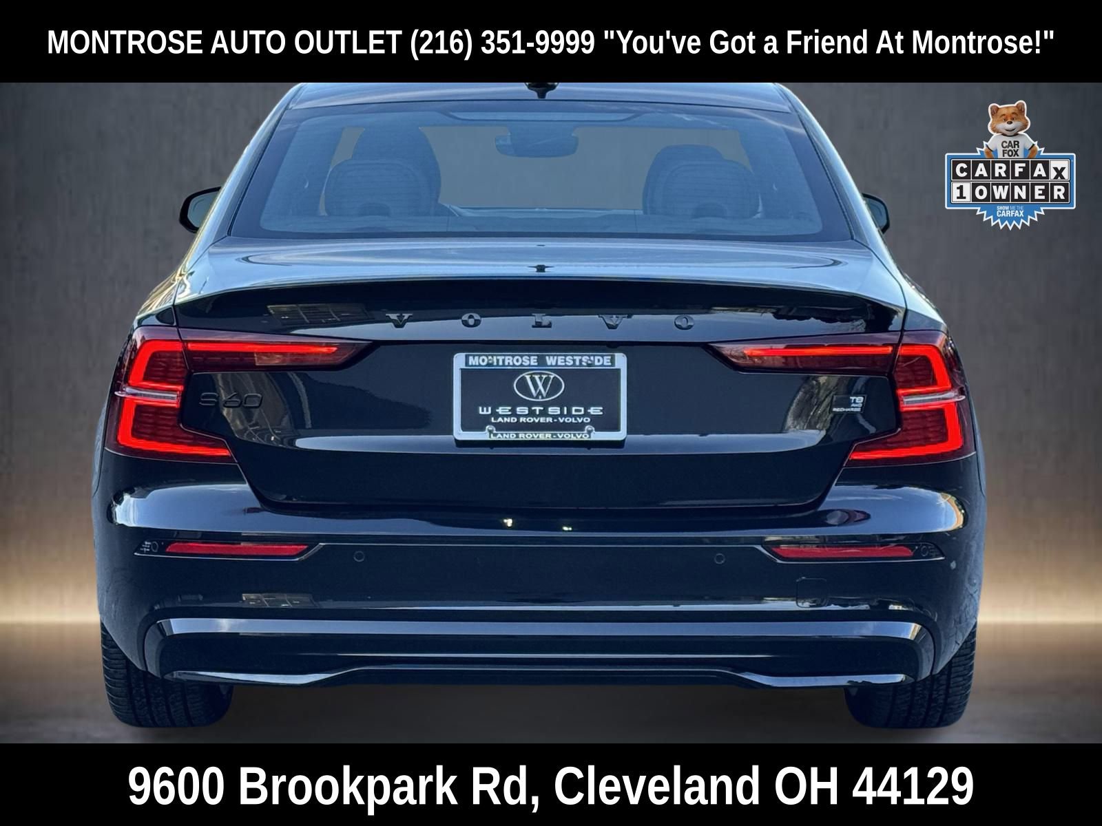 Used 2023 Volvo S60 T8 Plus w/ Climate Package image 5