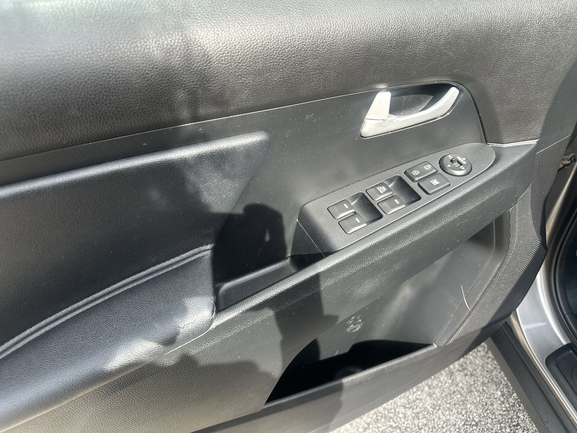 Used 2015 Kia Sportage LX image 15