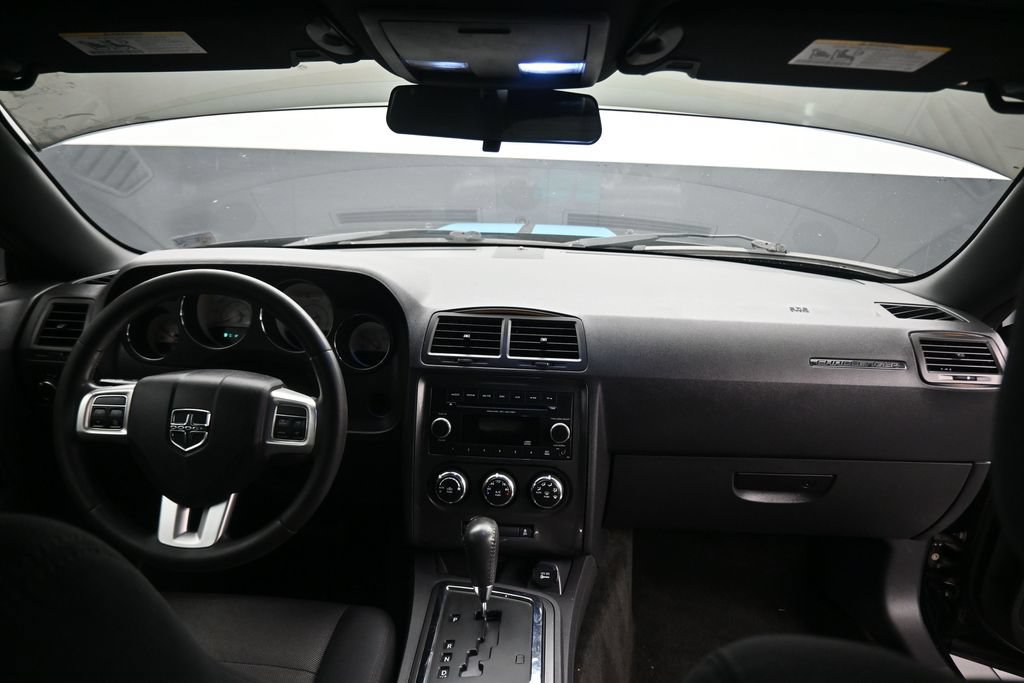 Used 2012 Dodge Challenger SXT RWD image 36