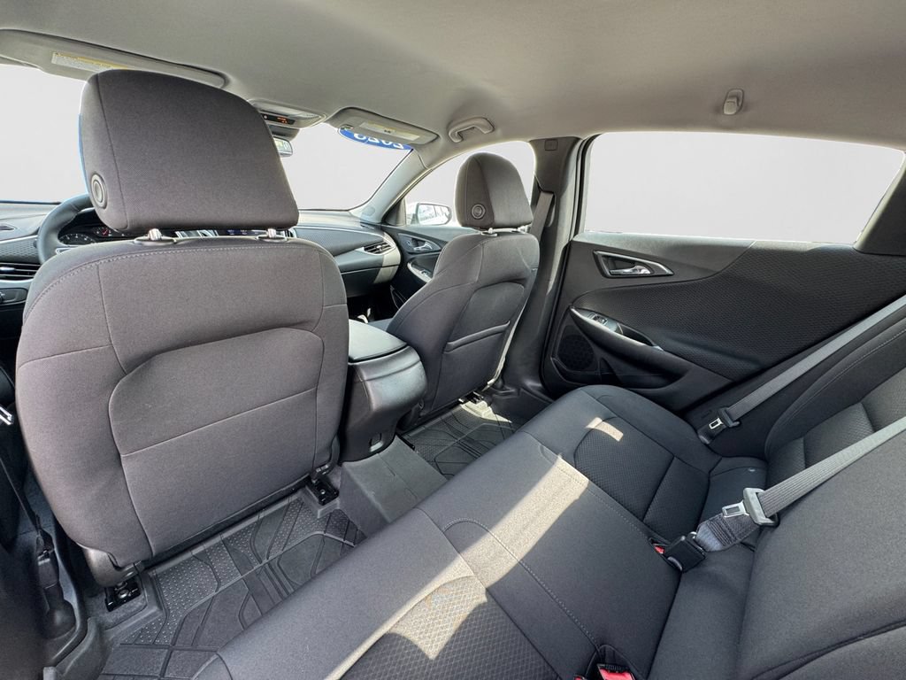 Used 2023 Chevrolet Malibu RS w/ LPO, Floor Liner Package FWD image 13