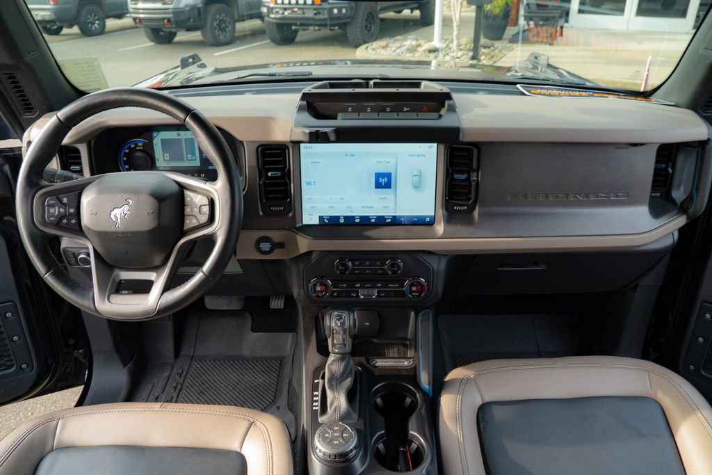 Used 2024 Ford Bronco Wildtrak image 14